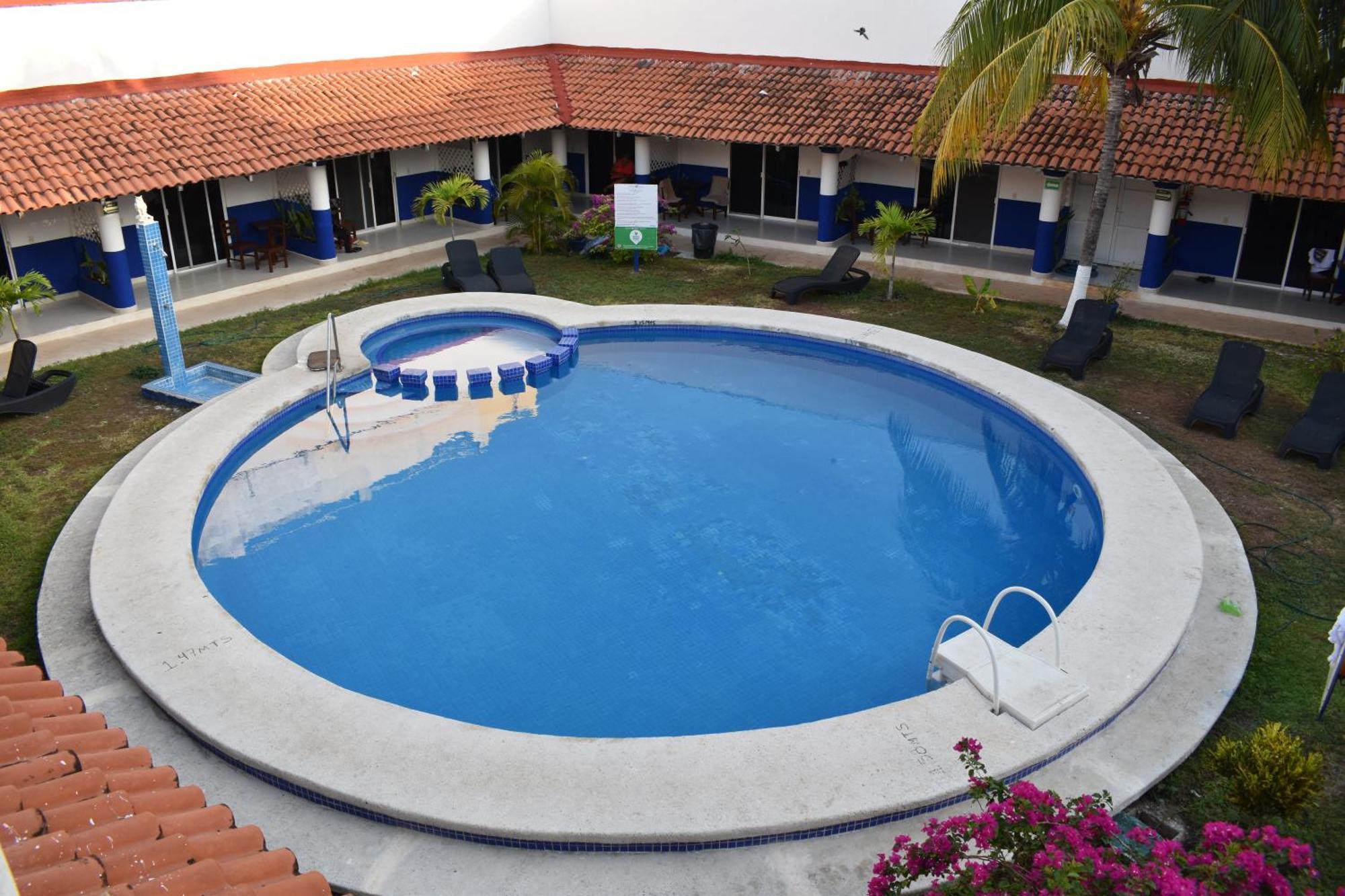 Hotel Plaza Almendros Isla Mujeres Exterior foto