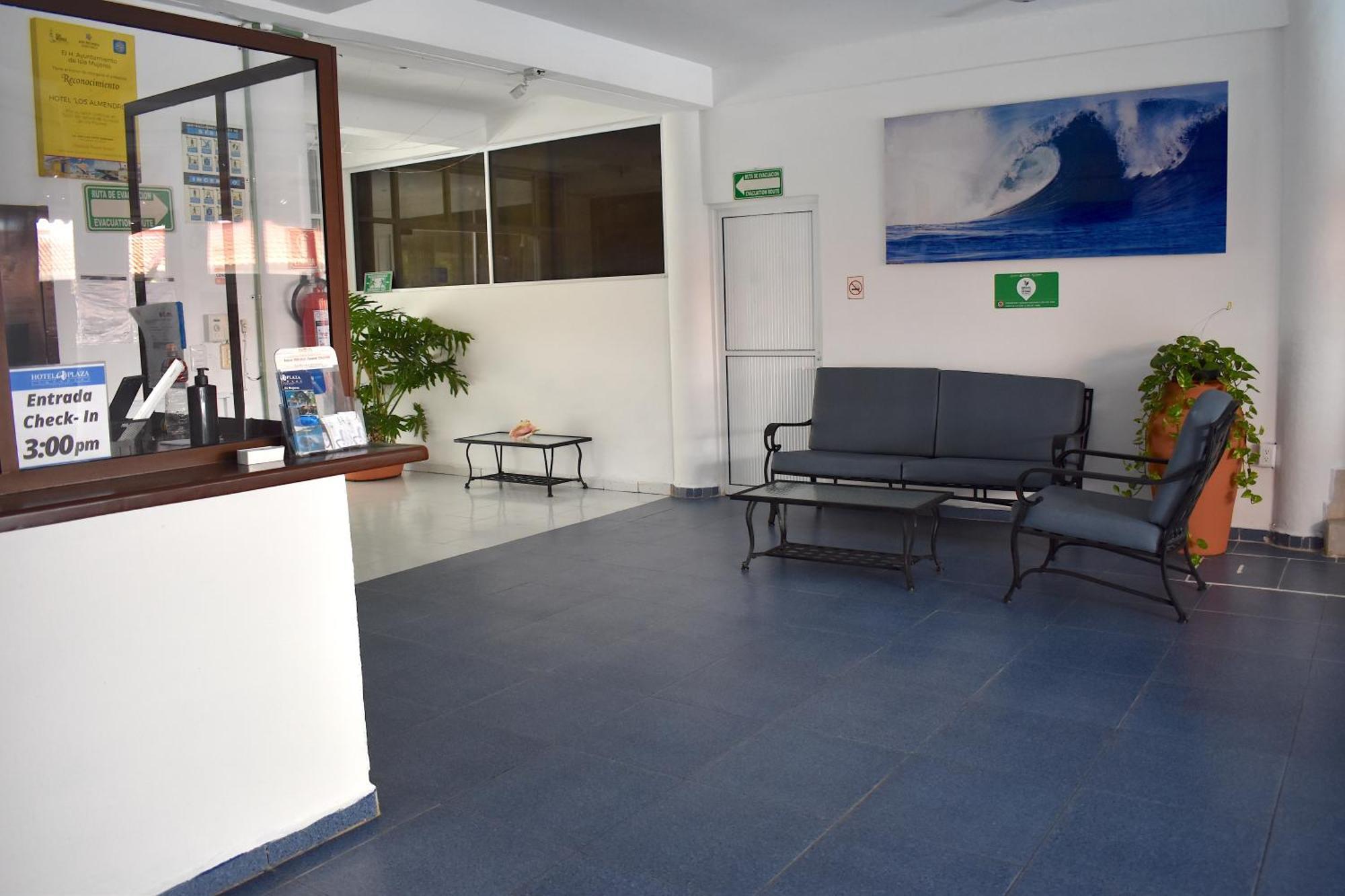Hotel Plaza Almendros Isla Mujeres Exterior foto