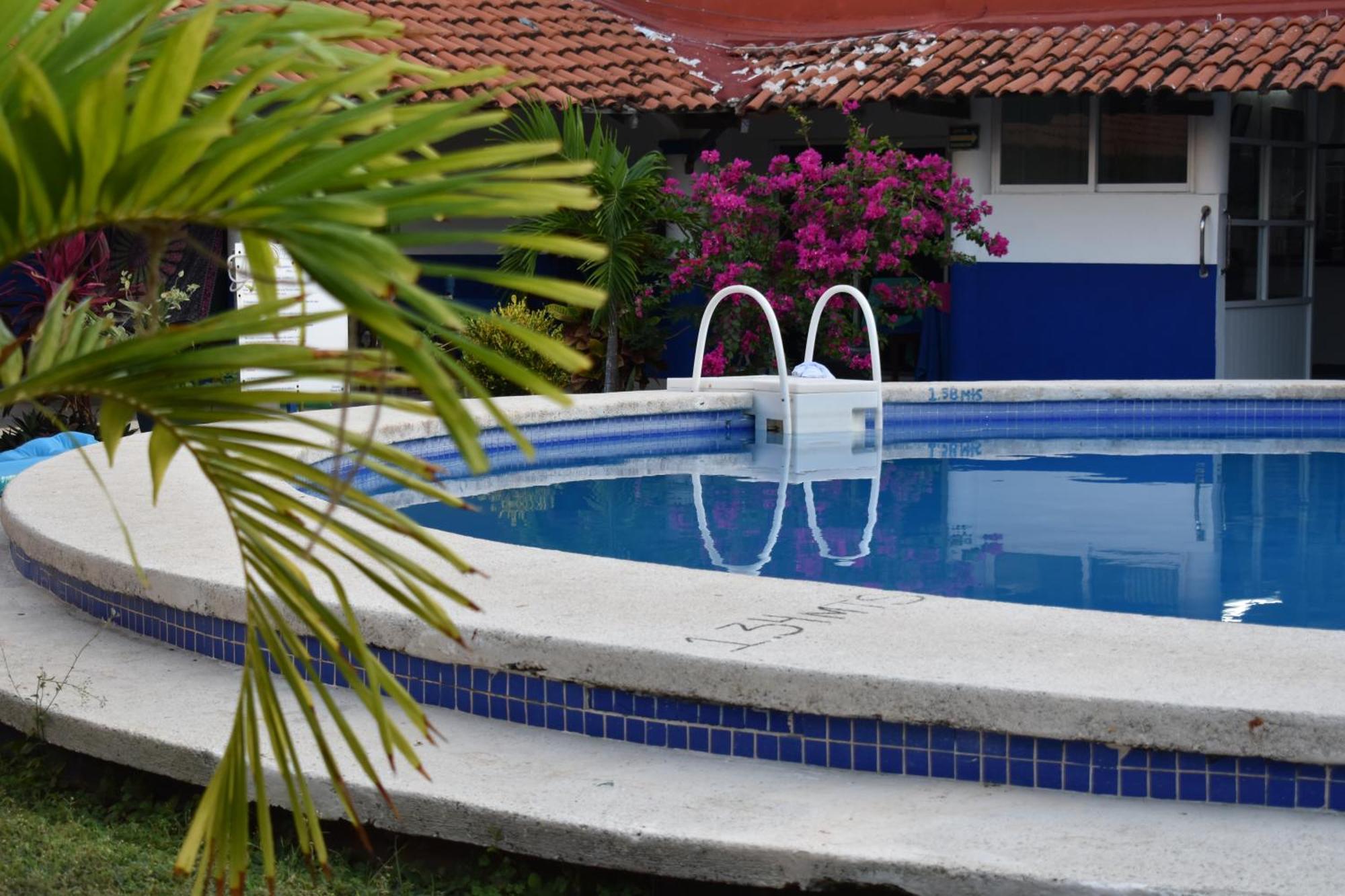 Hotel Plaza Almendros Isla Mujeres Exterior foto
